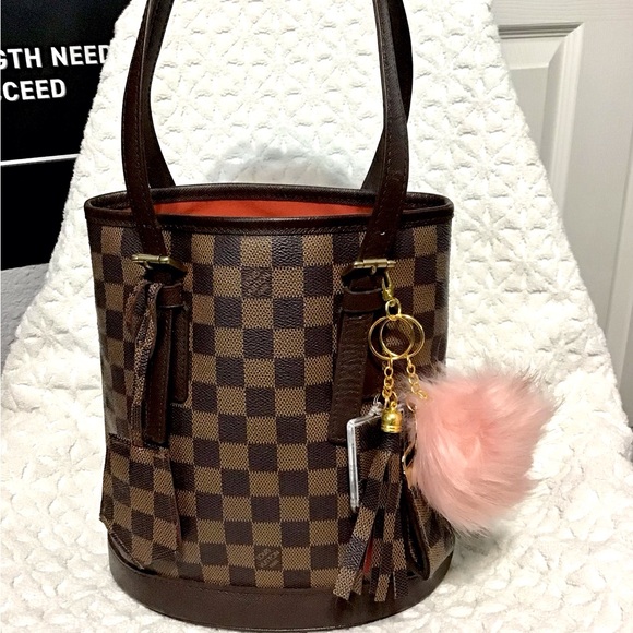 Louis Vuitton Other - Louis Vuitton Damier Marais Bucket Shoulder  Bag